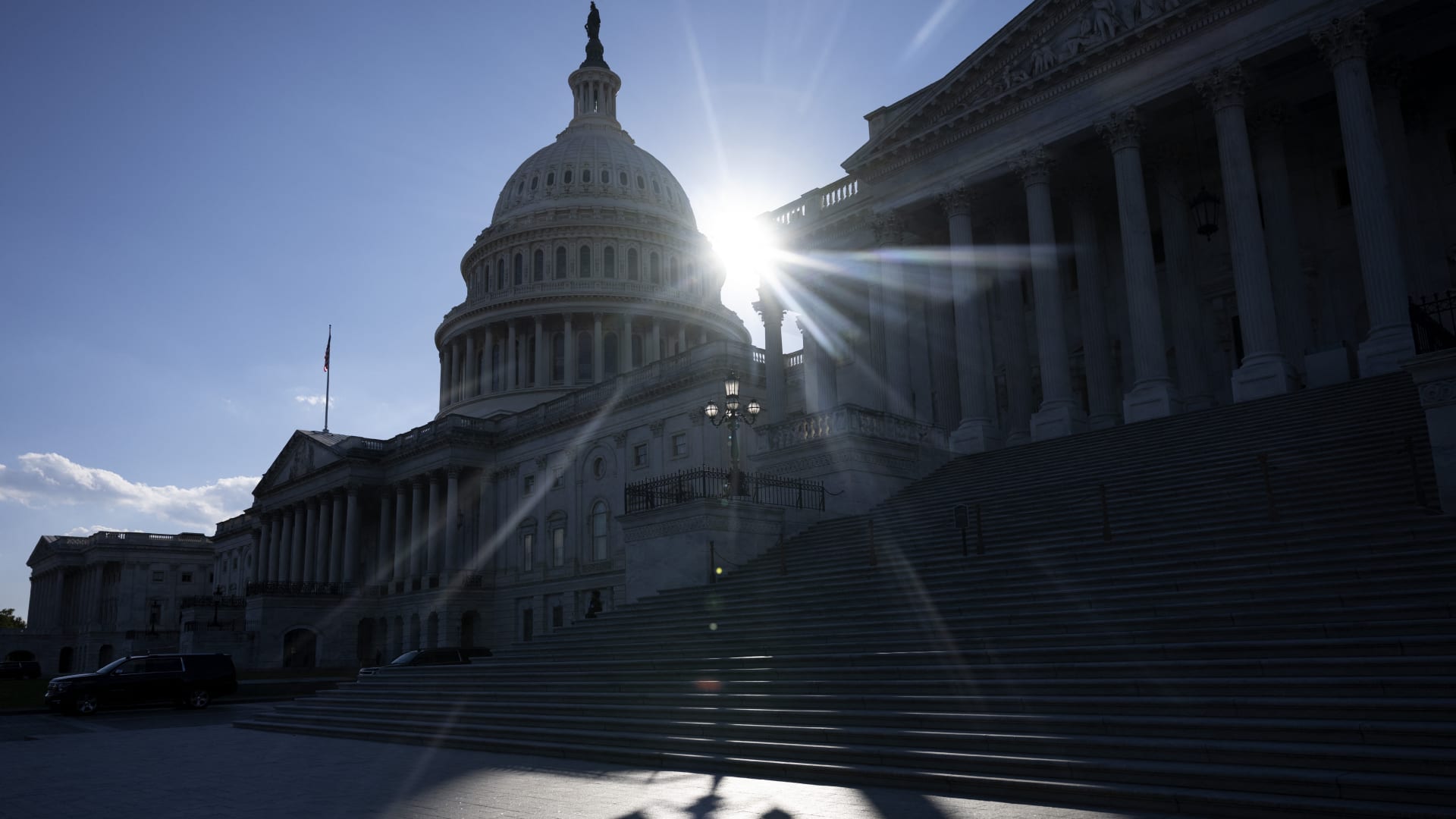 لغز اختفاء وموت 10 علماء وخبراء أمريكيين يثير تحقيقات موسعة