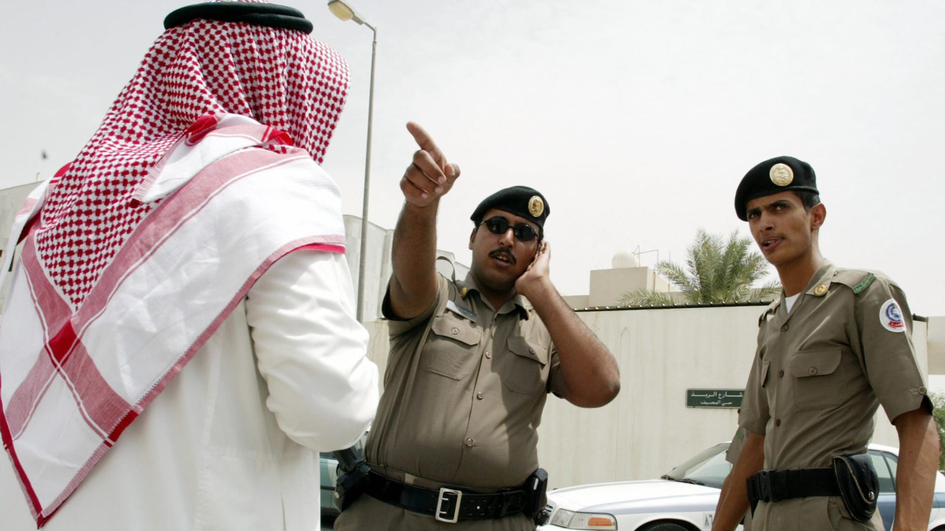 السعودية تعلن إعدام يمني "اغتصب امرأة بالقوة وصور نساء لابتزازهن"