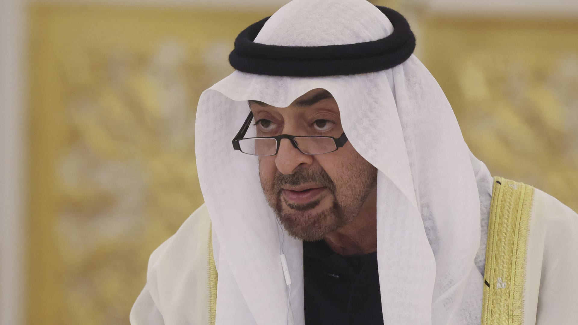 هكذا علق علاء مبارك على تدوينة محمد بن زايد عن هجمات إيران على الإمارات