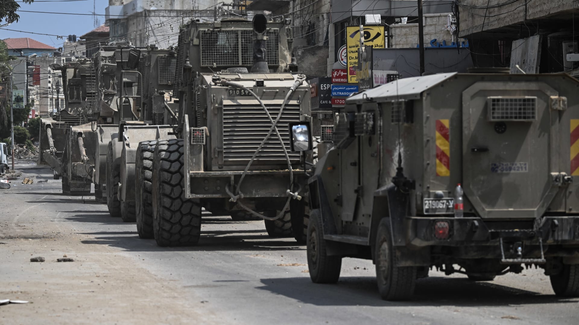 القوات الإسرائيلية تعتقل الصحفي الفلسطيني علي السمودي في جنين