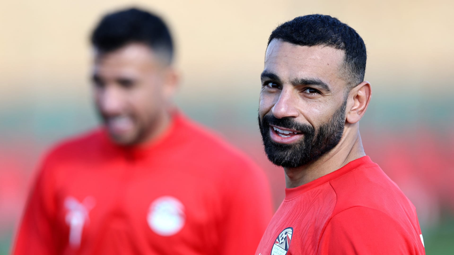 طلب خاص من لاعب أمريكي إلى صلاح.. والنجم المصري يستجيب
