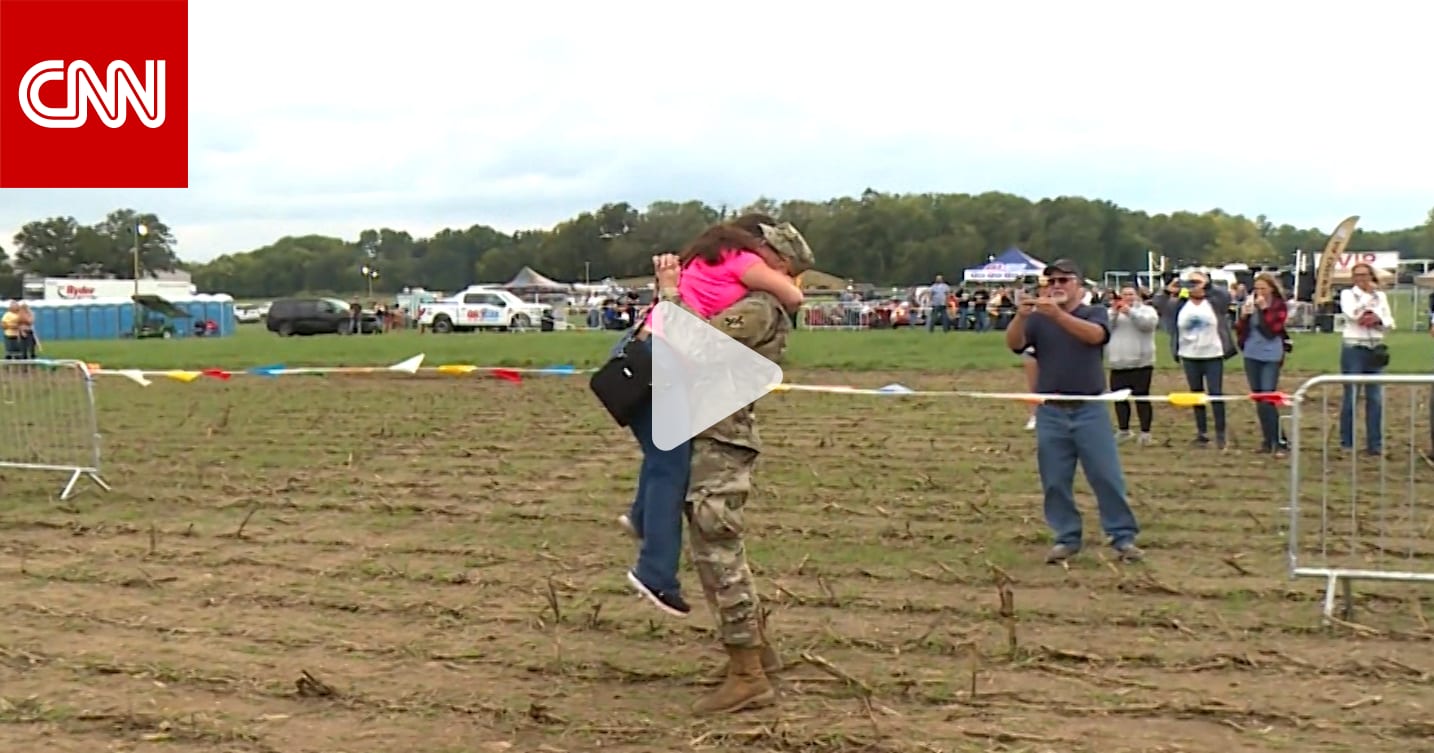 US Soldier Surprises Wife at Luke Bryan’s Farm Tour with Heartwarming Homecoming