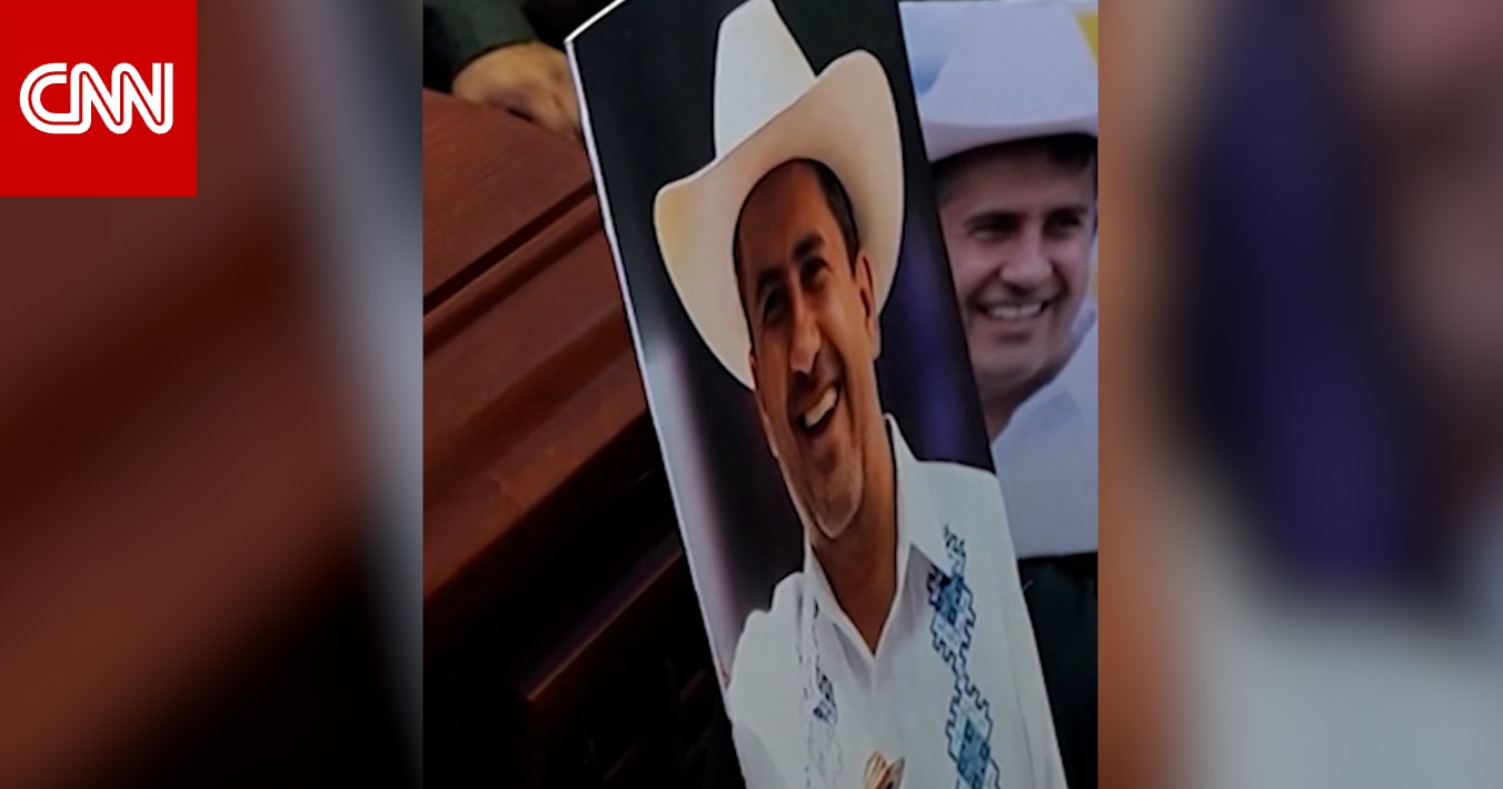 انتقد الكارتلات فقتلوه.. عمدة يفارق الحياة رميًا بالرصاص في "يوم الموتى"