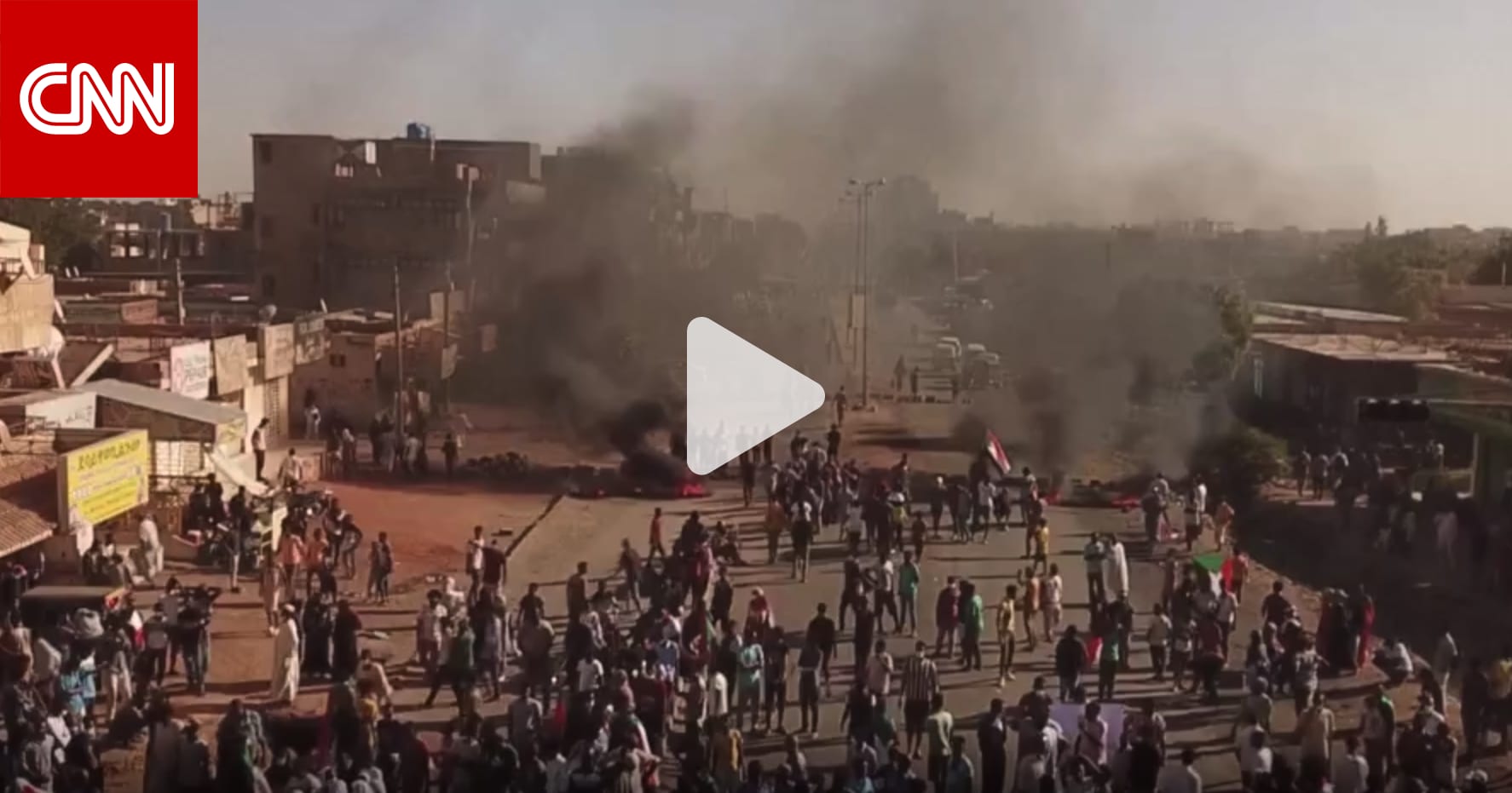 طائرة "درون" ترصد احتجاجات ضخمة ضد اتفاق حمدوك والبرهان في شوارع السودان