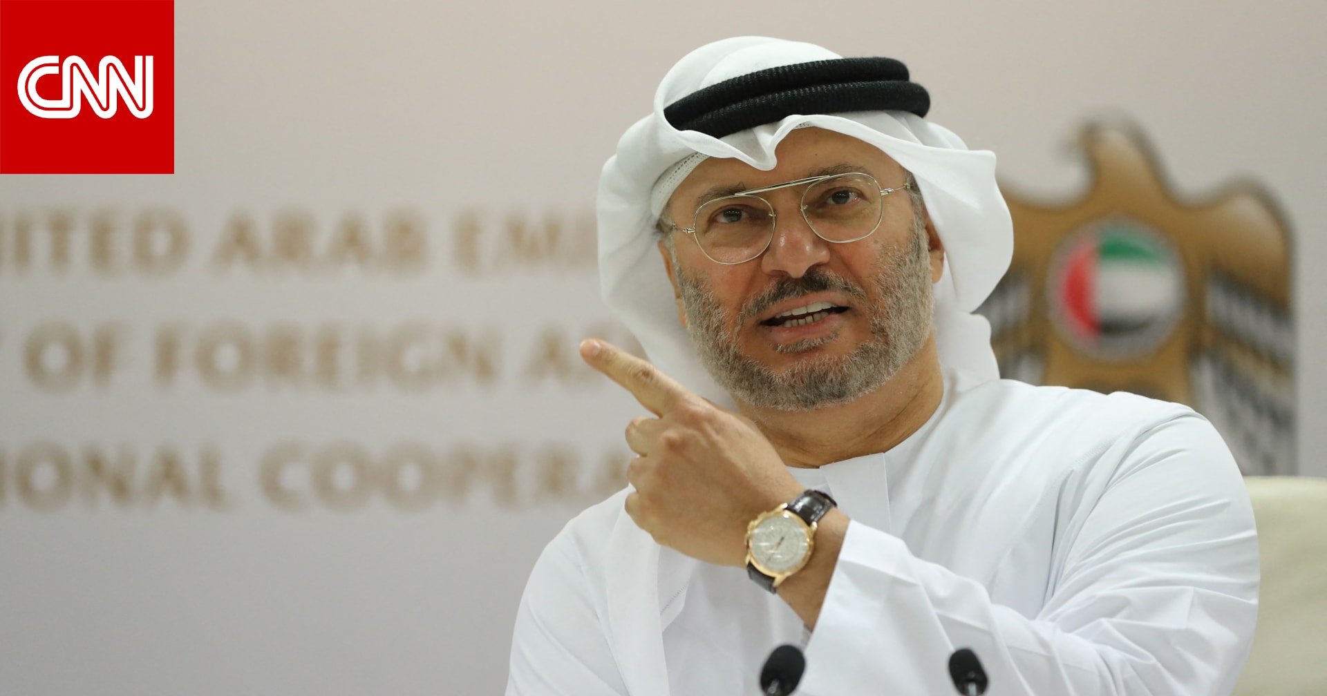 قرقاش عن "كشف الحسابات الوهمية" بمنصة إكس: الأموال المهدرة أولى أن تُنفق على غزة