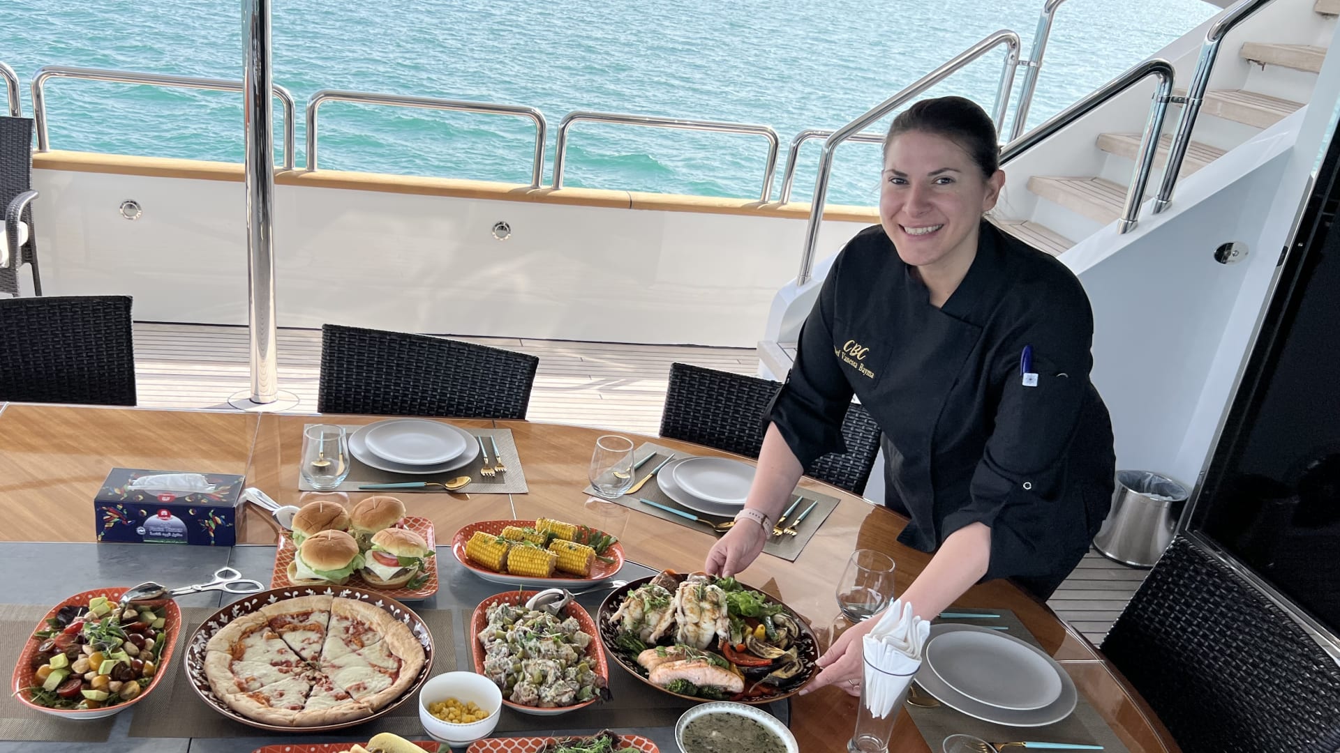 شيف تكشف: هذه الأطعمة التي يتناولها المشاهير وأفراد العائلات المالكة