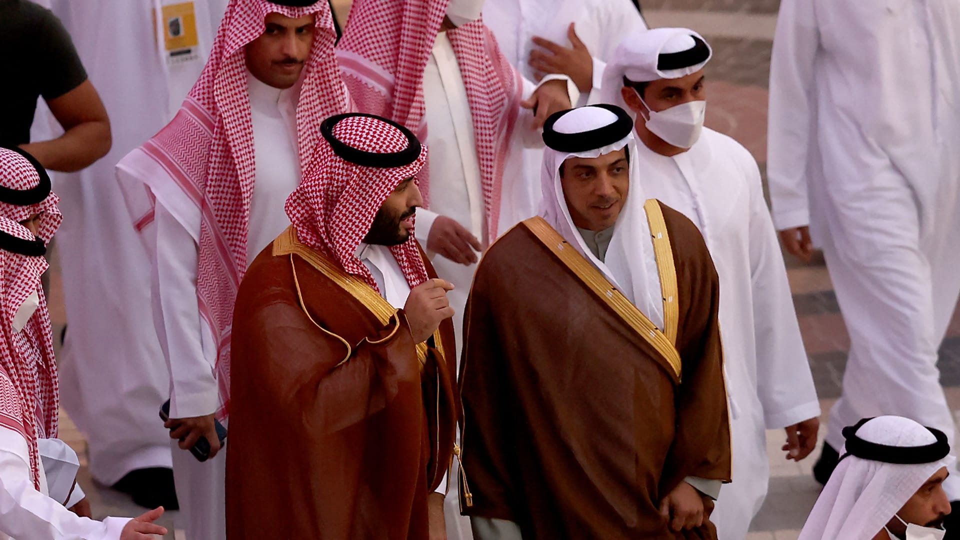 نائب رئيس الإمارات يجري مباحثات مع ولي العهد السعودي في الرياض
